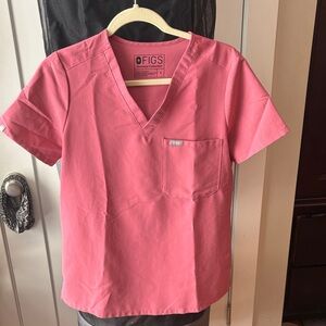 Figs Coral V-Neck Scrub Top